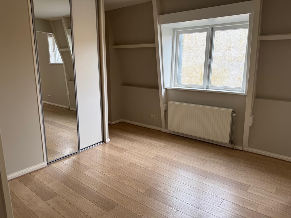 wooden floors.jpg